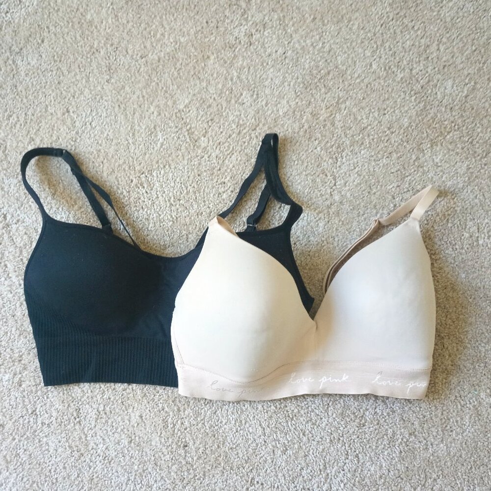 Victoria Secret Set of 2 Bras 32DD